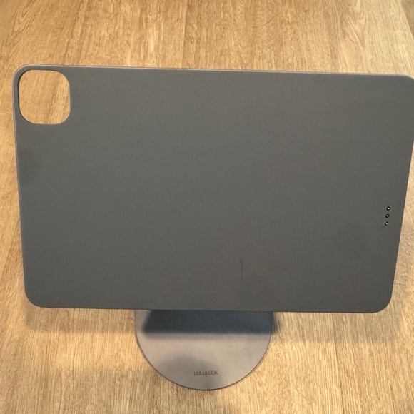 Lululook iPad Stand for iPad Pro 11 M4 (2024) Magnet Adjustable 360 Degree - Picture 5 of 11